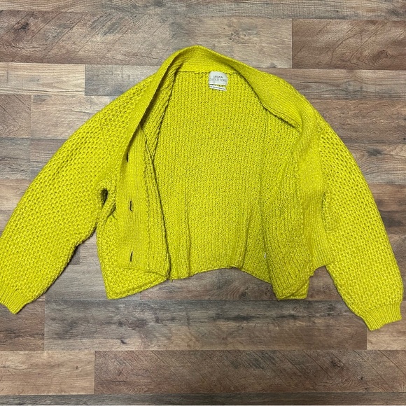 urban outfitters chunky knit mustard yellow button up cardigan - Picture 3 of 5